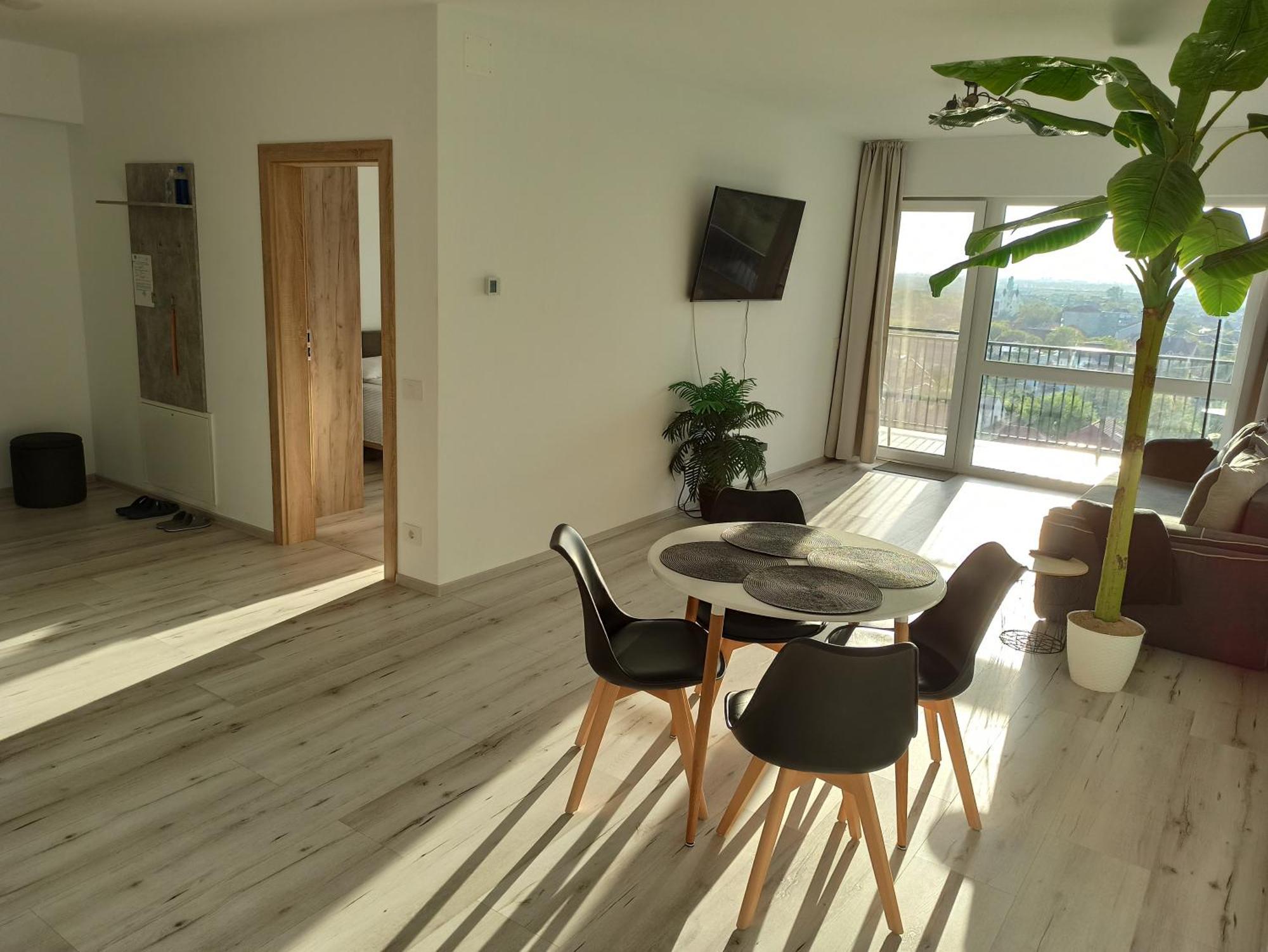 Summer Haven - Self Check-In & Parking Lot, Primashops&Lotus Oradea Exteriör bild